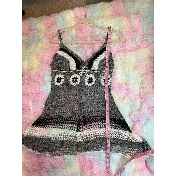 Hand Knit Crochet Mini Dress Tunic Black White S/M Stretchy - Picture 6 of 9